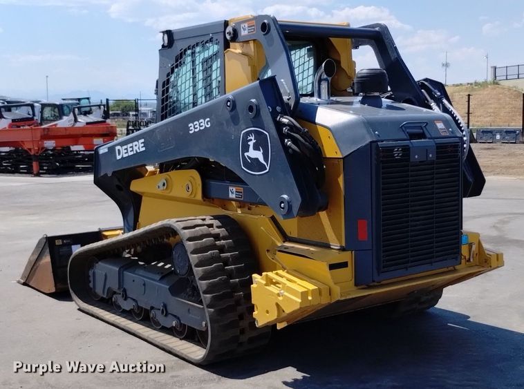 image for item LO9040 2022 John Deere 333G tracked skid steer loader