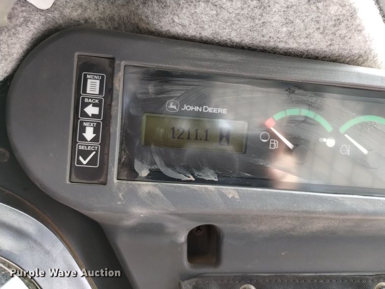 image for item LO9040 2022 John Deere 333G tracked skid steer loader