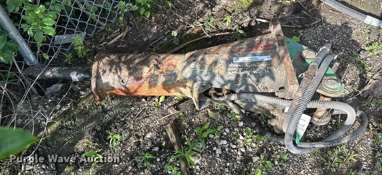 image for item LR9398 Wacker HB22 breaker