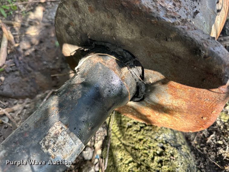 image for item LR9398 Wacker HB22 breaker