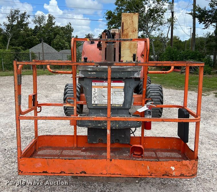 image for item LU9957 2012 JLG 450AJ boom lift