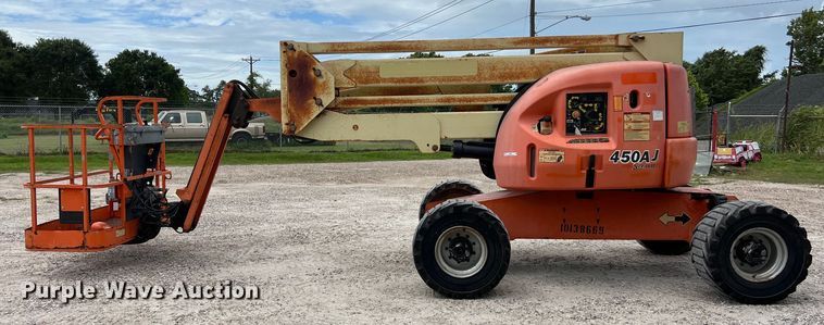 image for item LU9957 2012 JLG 450AJ boom lift