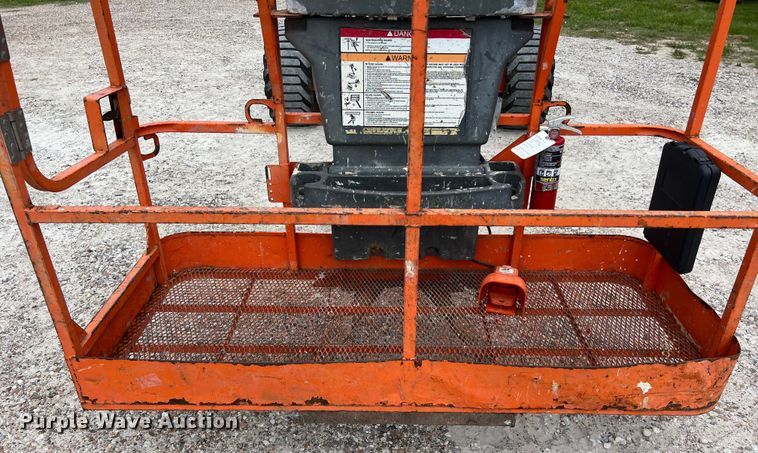 image for item LU9957 2012 JLG 450AJ boom lift