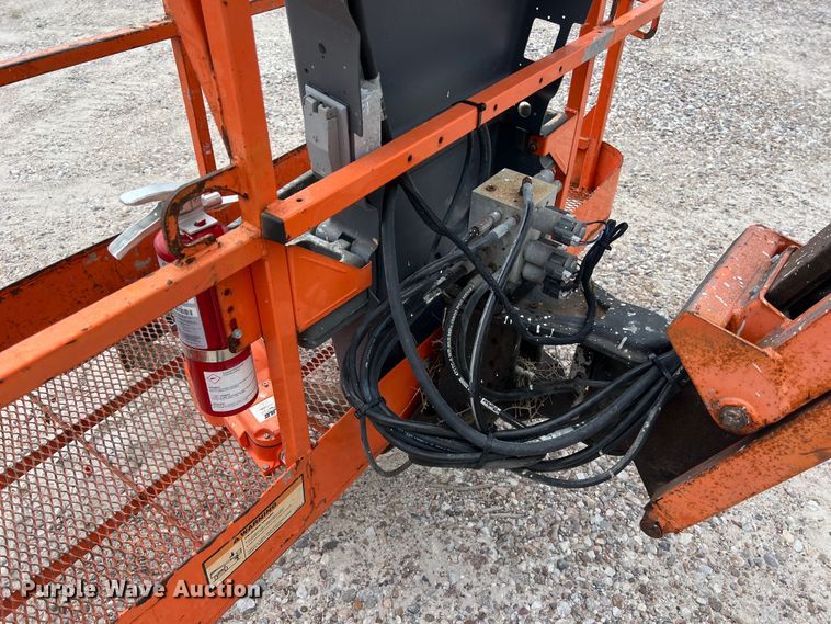 image for item LU9957 2012 JLG 450AJ boom lift