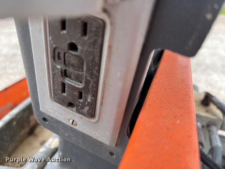 image for item LU9957 2012 JLG 450AJ boom lift