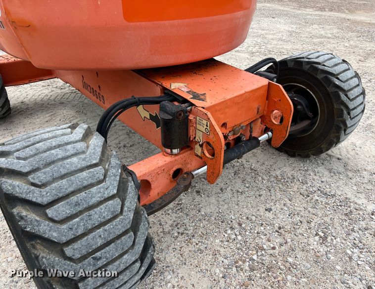 image for item LU9957 2012 JLG 450AJ boom lift