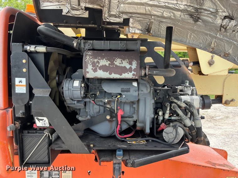 image for item LU9957 2012 JLG 450AJ boom lift