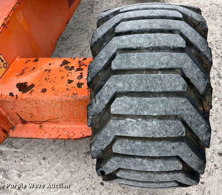 image for item LU9957 2012 JLG 450AJ boom lift