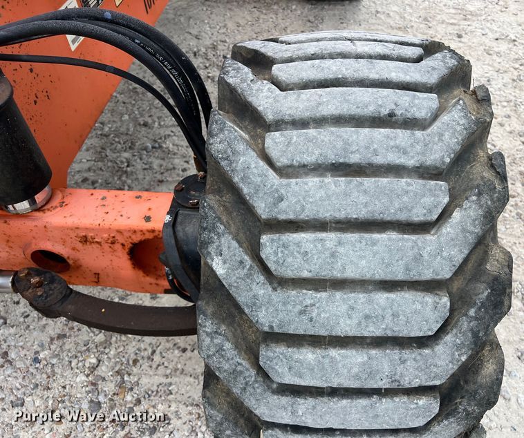 image for item LU9957 2012 JLG 450AJ boom lift