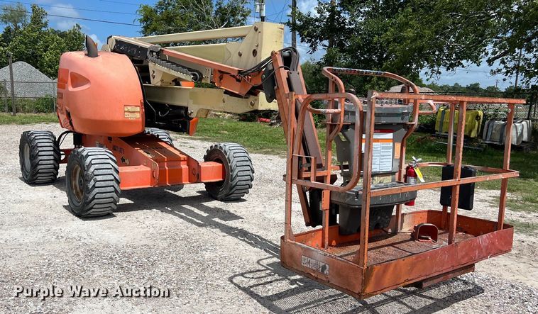 image for item LU9960 2015 JLG 450AJ boom lift