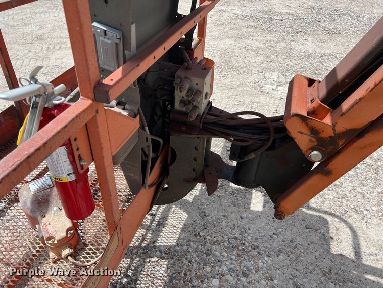 image for item LU9960 2015 JLG 450AJ boom lift