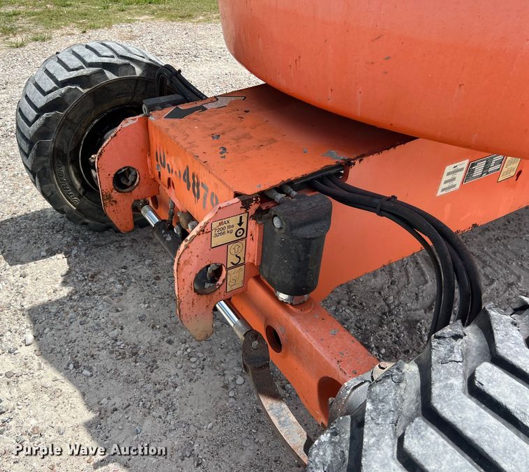 image for item LU9960 2015 JLG 450AJ boom lift