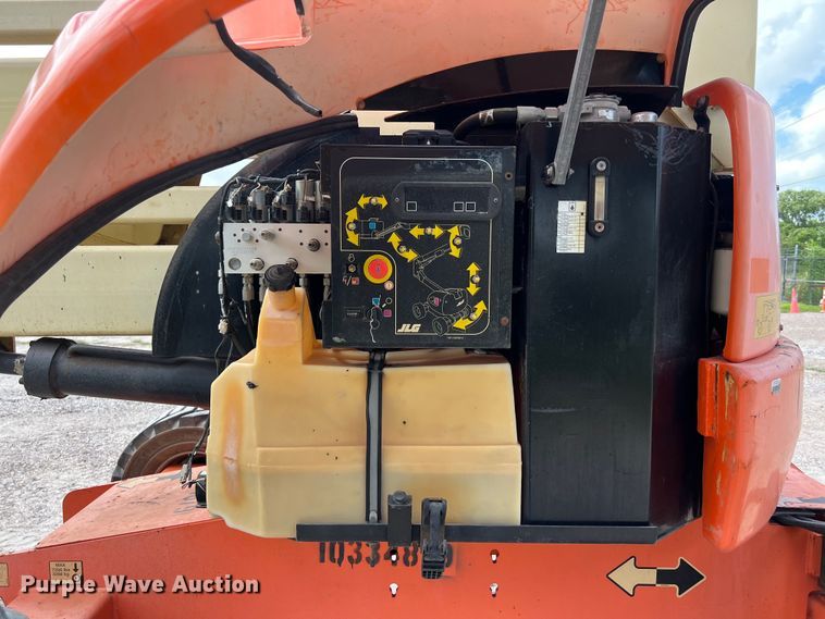 image for item LU9960 2015 JLG 450AJ boom lift
