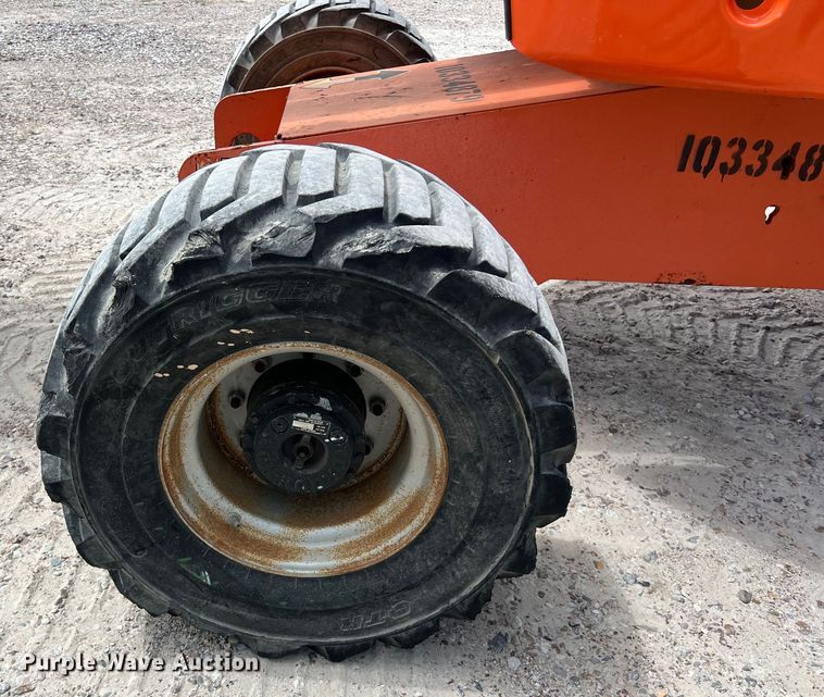 image for item LU9960 2015 JLG 450AJ boom lift