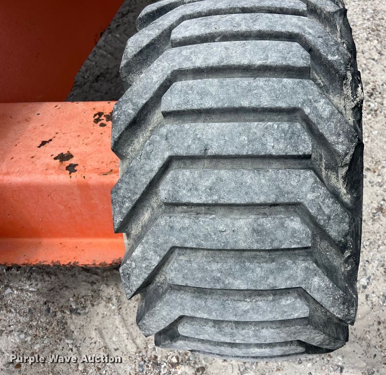 image for item LU9960 2015 JLG 450AJ boom lift