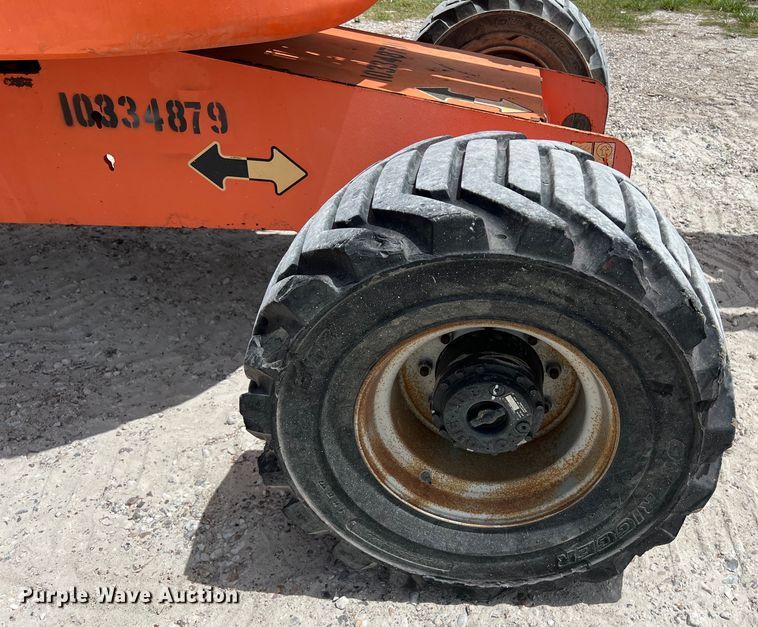 image for item LU9960 2015 JLG 450AJ boom lift