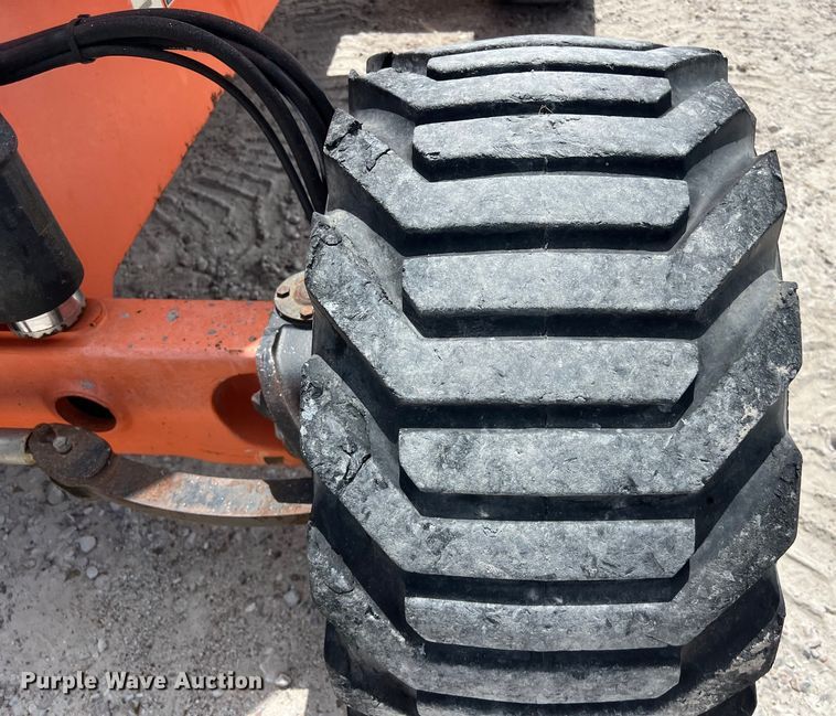 image for item LU9960 2015 JLG 450AJ boom lift