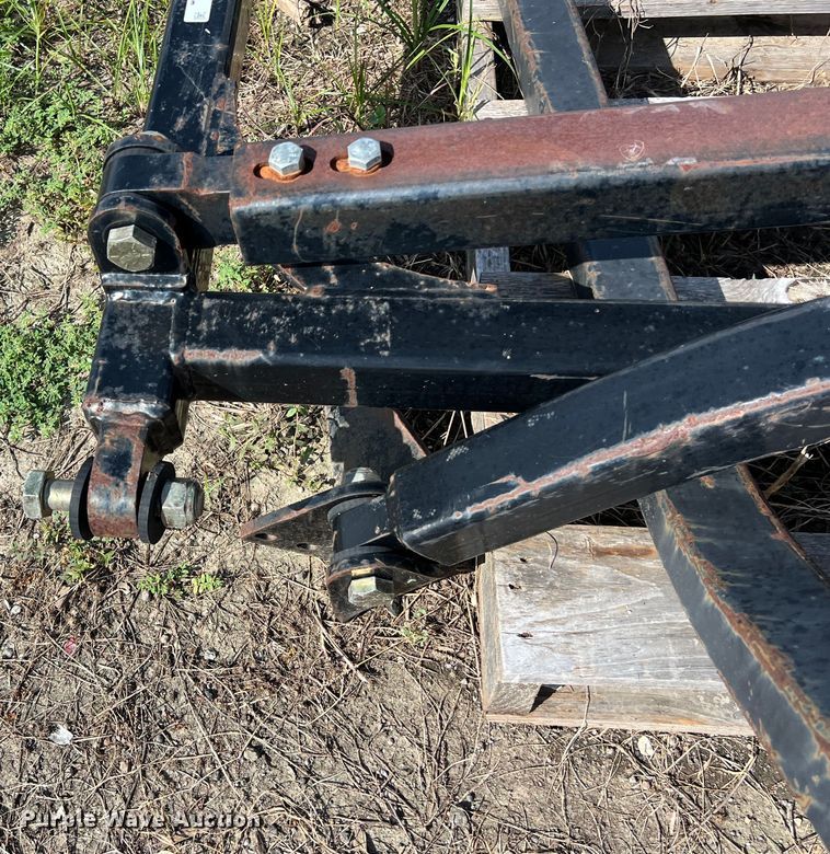 image for item LU9998 Caterpillar D3K sweeps