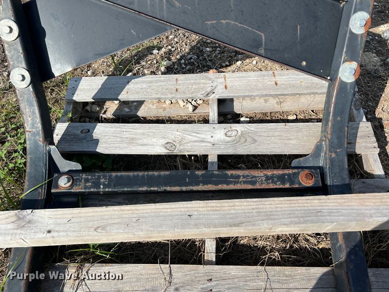 image for item LU9998 Caterpillar D3K sweeps