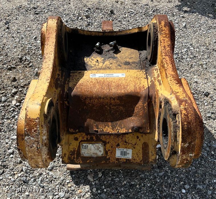 image for item LU9999 2019 Caterpillar 336 quick coupler
