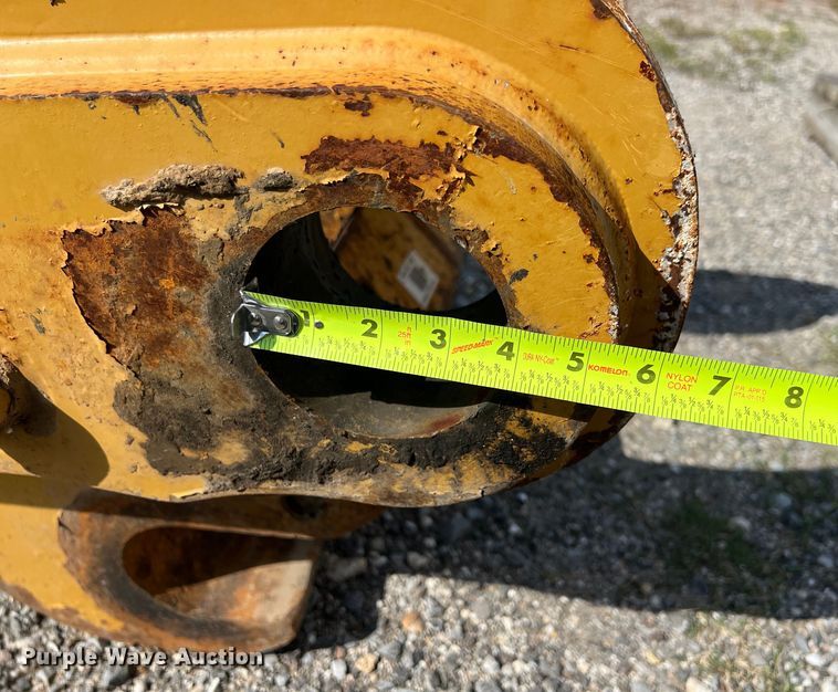 image for item LU9999 2019 Caterpillar 336 quick coupler