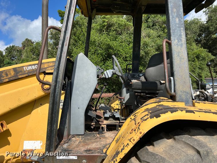 image for item LV9021 1997 Caterpillar 416C backhoe