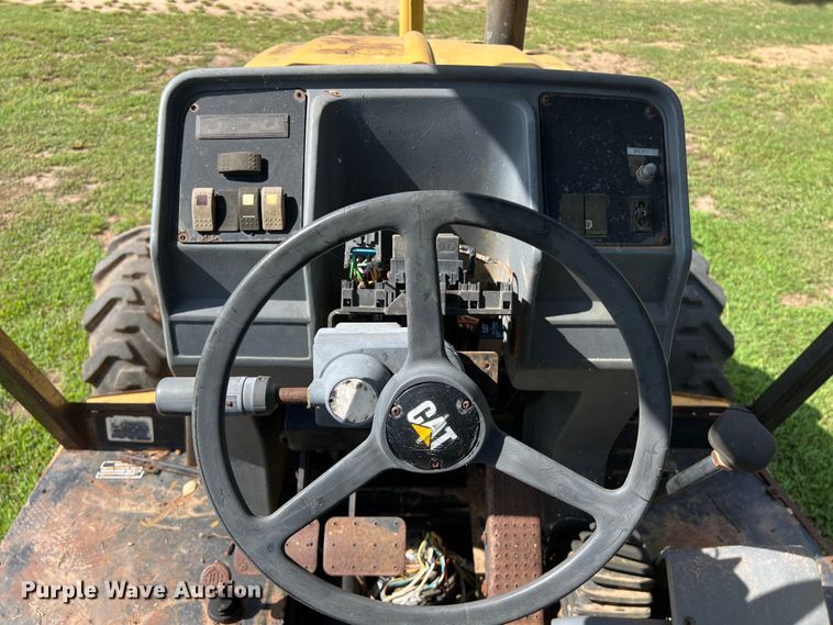 image for item LV9021 1997 Caterpillar 416C backhoe