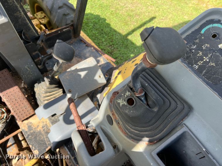 image for item LV9021 1997 Caterpillar 416C backhoe