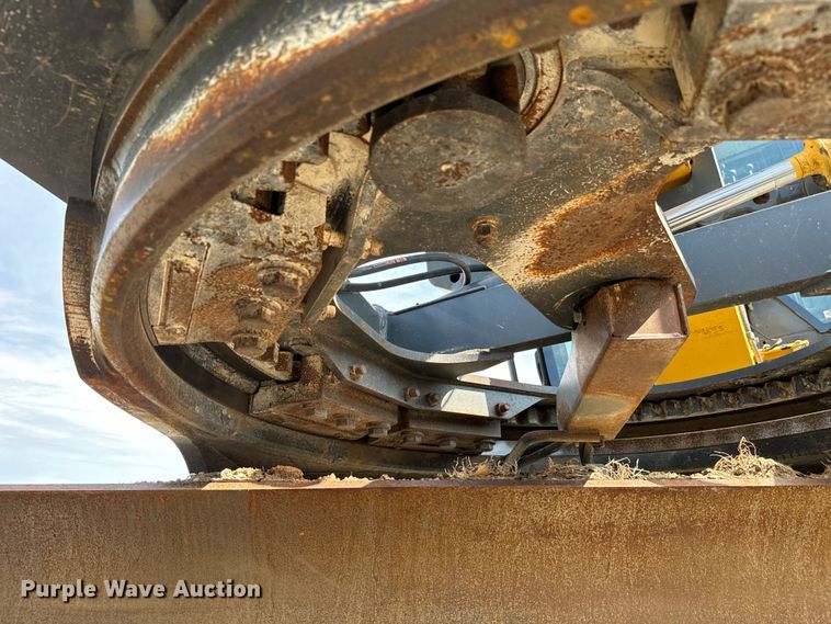 image for item MU9871 2006 John Deere 770D motor grader