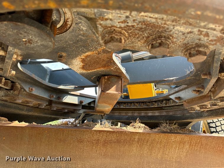 image for item MU9871 2006 John Deere 770D motor grader