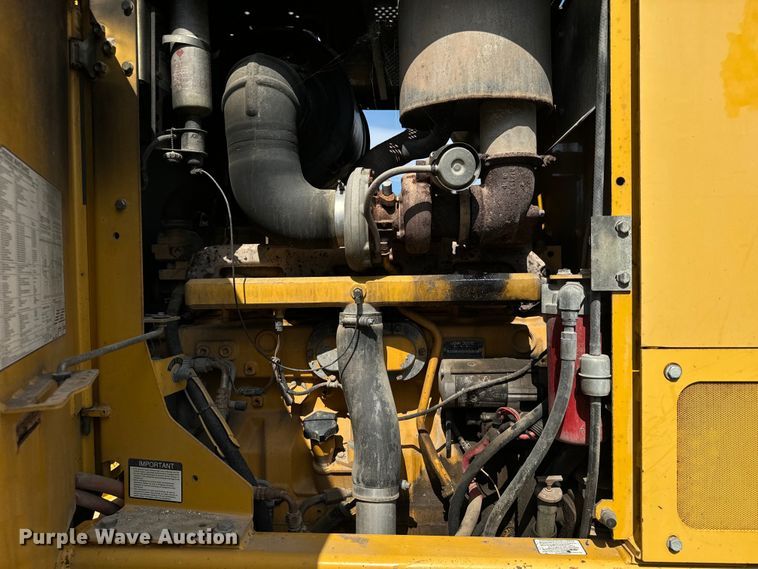 image for item MU9871 2006 John Deere 770D motor grader