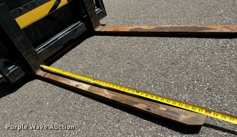 image for item MU9876 Yanmar S270V-1 skid steer loader