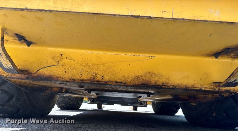 image for item MU9876 Yanmar S270V-1 skid steer loader