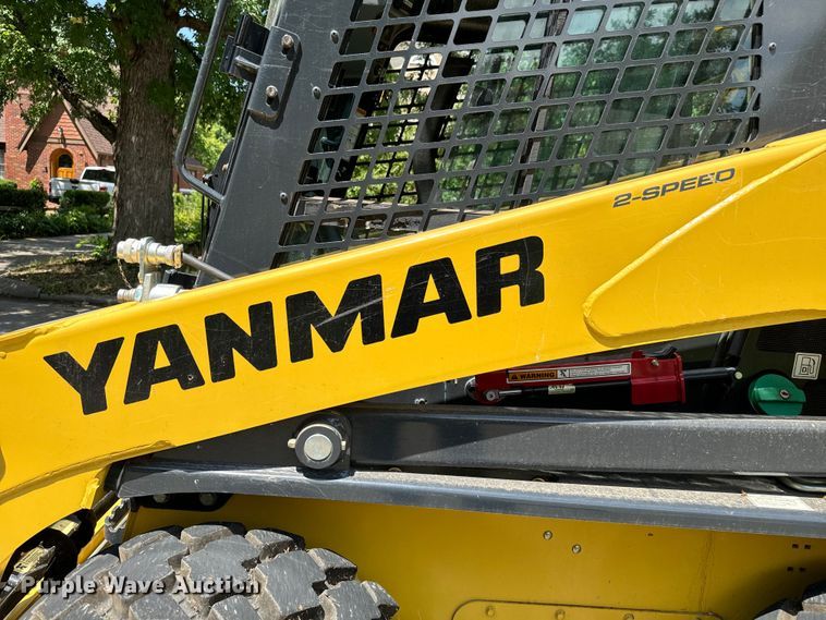 image for item MU9876 Yanmar S270V-1 skid steer loader