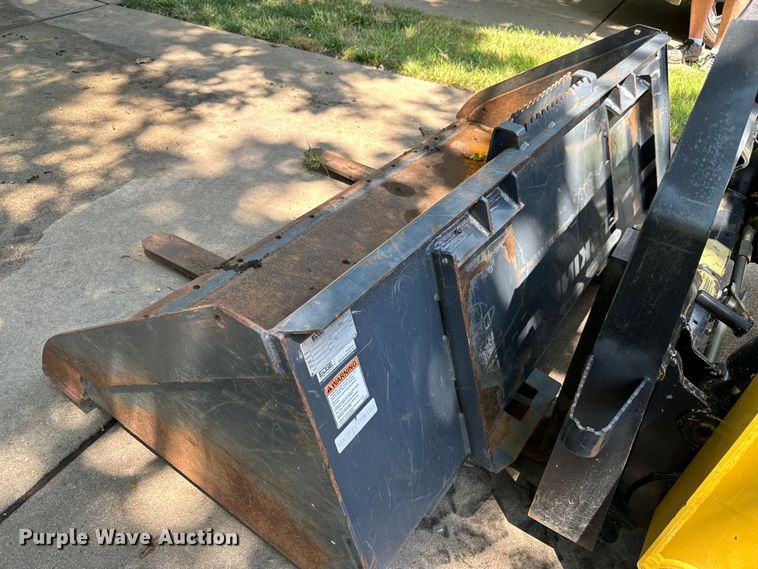 image for item MU9876 Yanmar S270V-1 skid steer loader