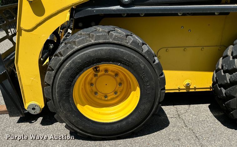 image for item MU9876 Yanmar S270V-1 skid steer loader