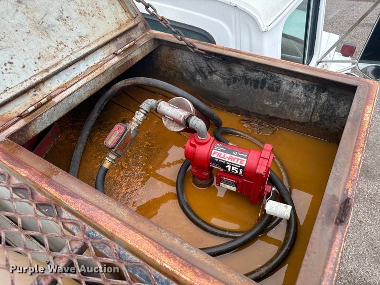 image for item MU9938 1985 Ford LN8000 water truck