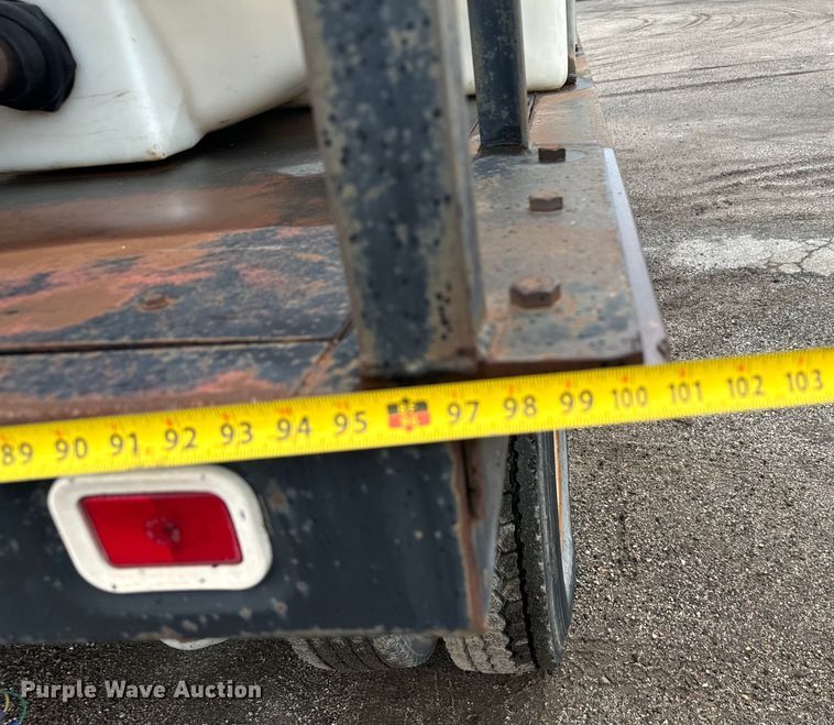 image for item MU9938 1985 Ford LN8000 water truck