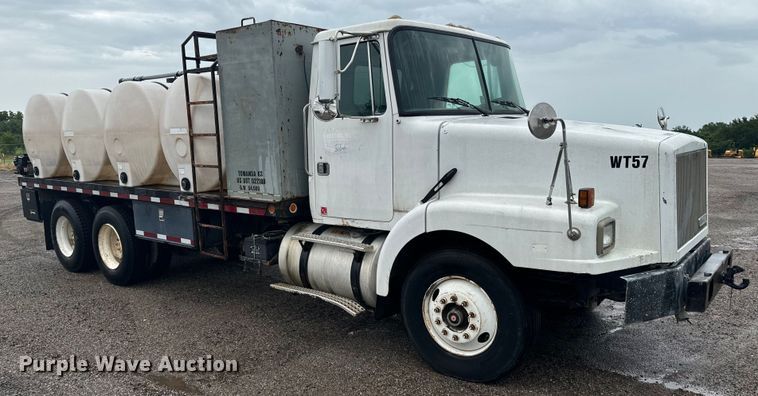 image for item MU9939 1994 White GMC water truck