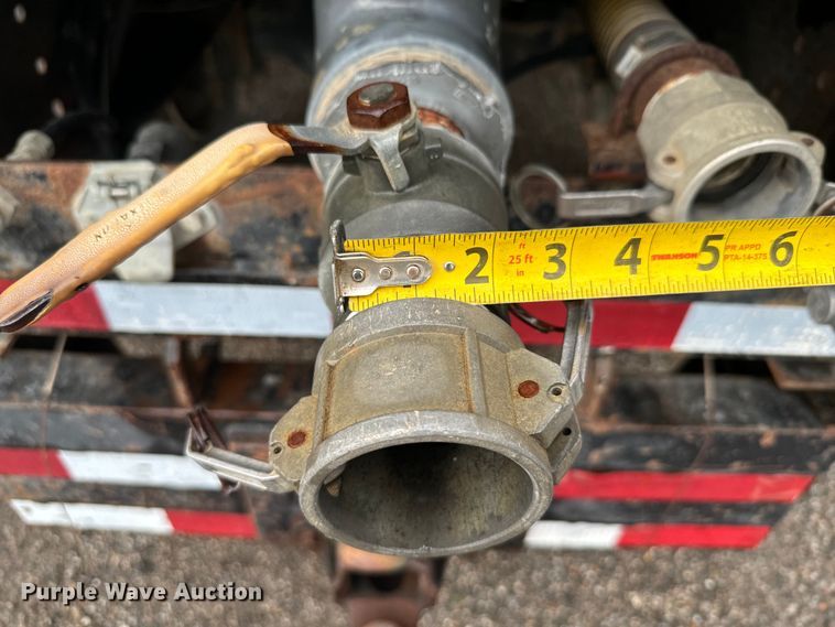 image for item MU9939 1994 White GMC water truck