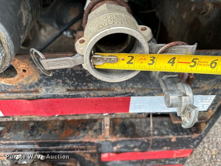 image for item MU9939 1994 White GMC water truck