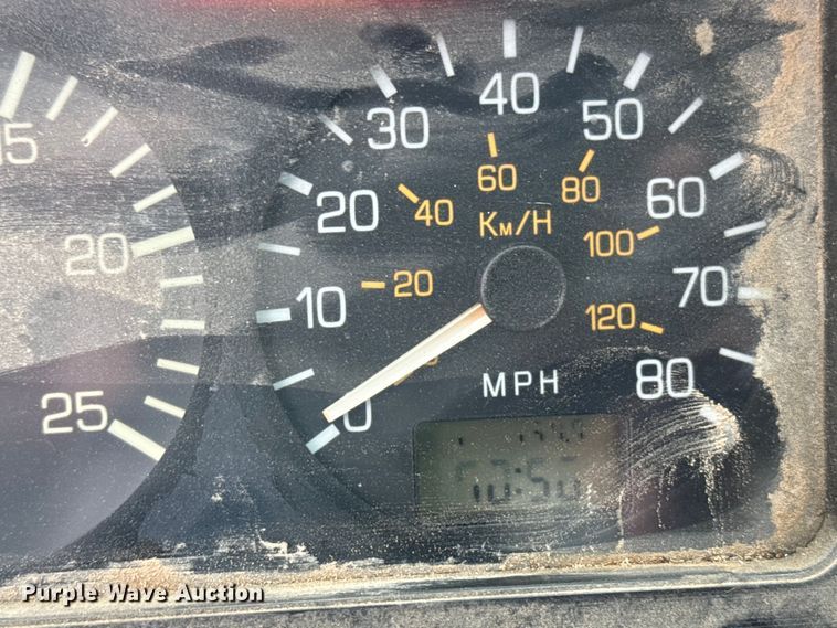 image for item MU9939 1994 White GMC water truck