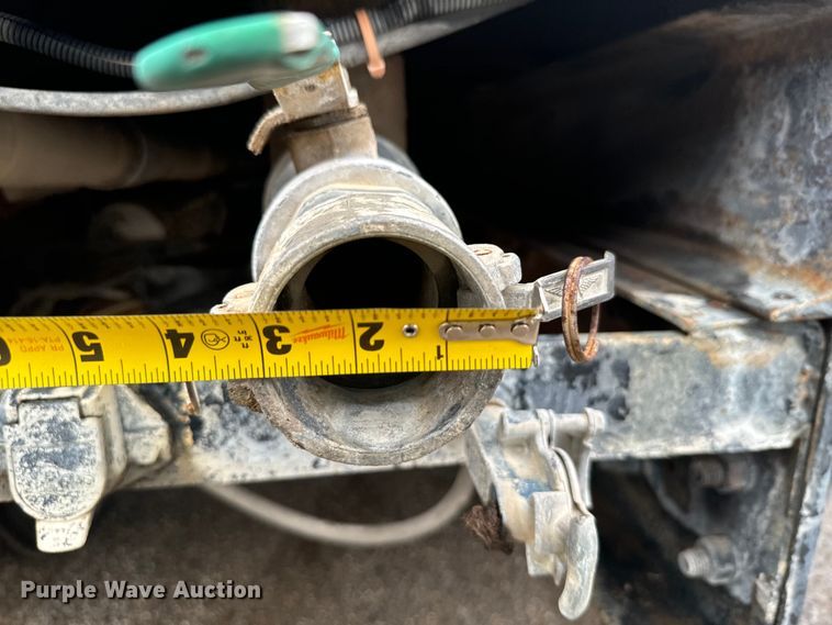 image for item MU9941 1992 White GMC WCA water truck