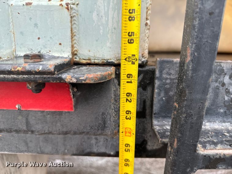 image for item MU9941 1992 White GMC WCA water truck