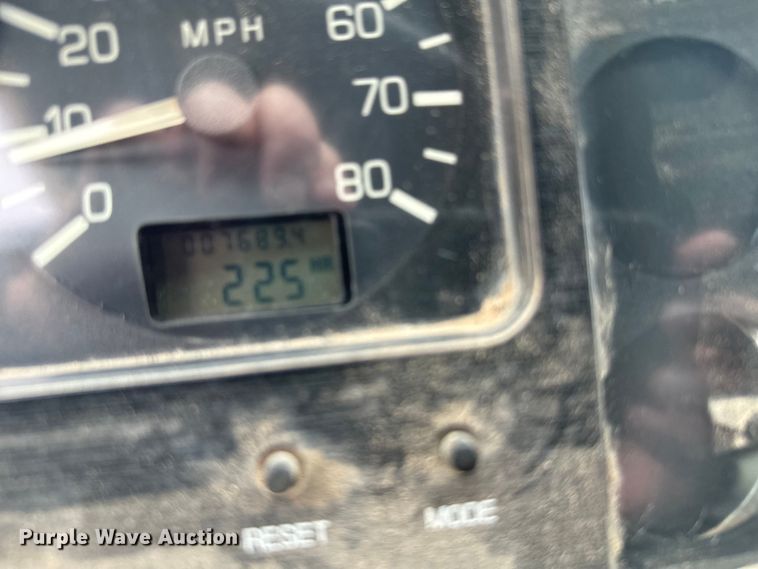 image for item MU9941 1992 White GMC WCA water truck