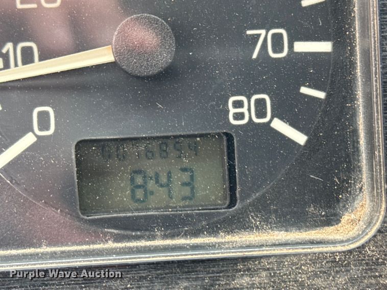 image for item MU9941 1992 White GMC WCA water truck