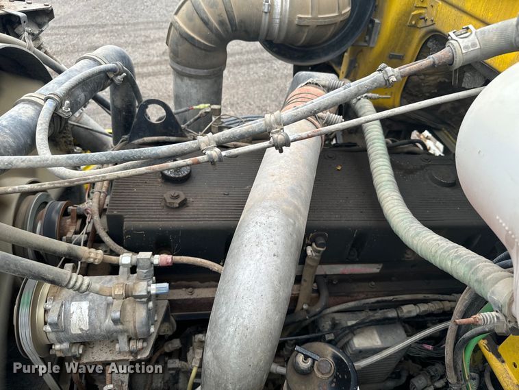 image for item MU9941 1992 White GMC WCA water truck