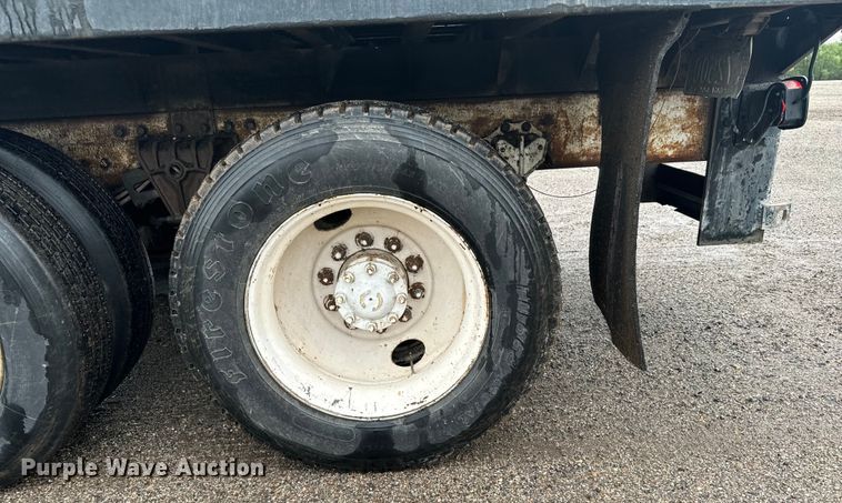 image for item MU9941 1992 White GMC WCA water truck