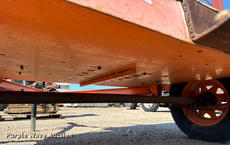 image for item MU9958 Allmand Bros 96SE253LS message board trailer