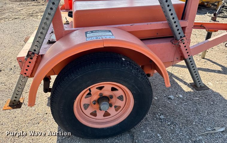 image for item MU9958 Allmand Bros 96SE253LS message board trailer